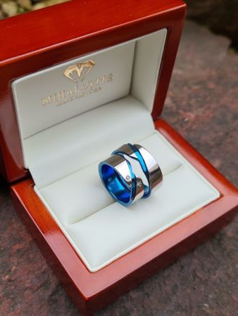 beatrix and szilard titanium wedding ring