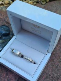 nikoletta and peter white gold wedding rings