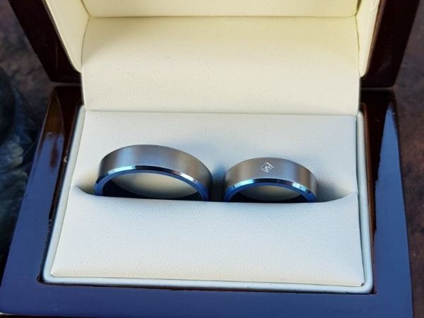 valeria and gergelys blue titanium wedding rings