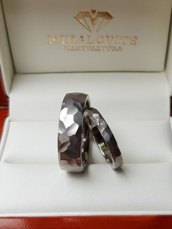 daniella and ede titaniumwedding rings