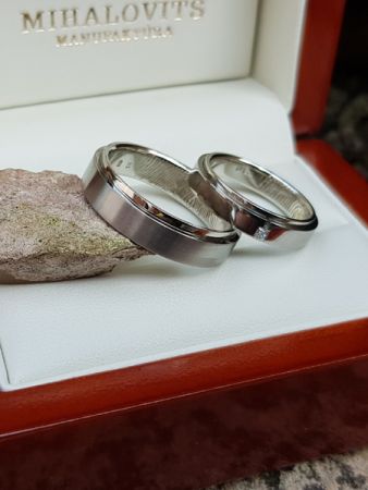 dora and adam titaniu wedding ring
