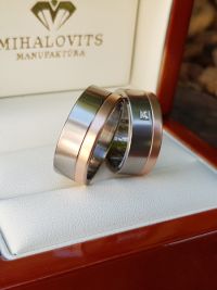 melinda and tamas titaniu rosgold wedding ring